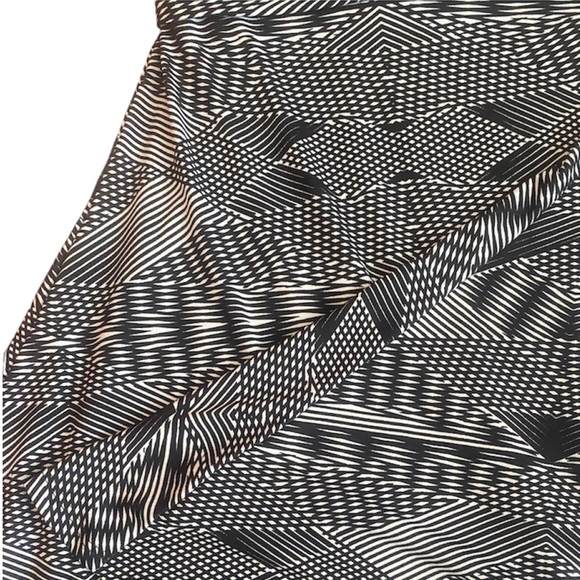 LuLaRoe skirt - Picture 3 of 4